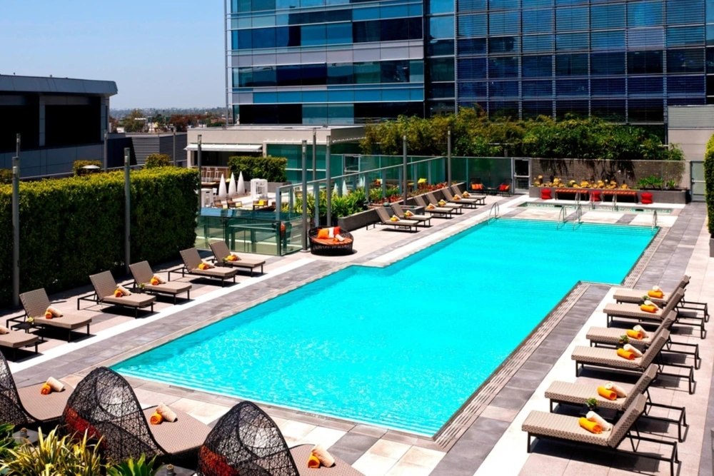 Los Angeles JW Marriott Pool